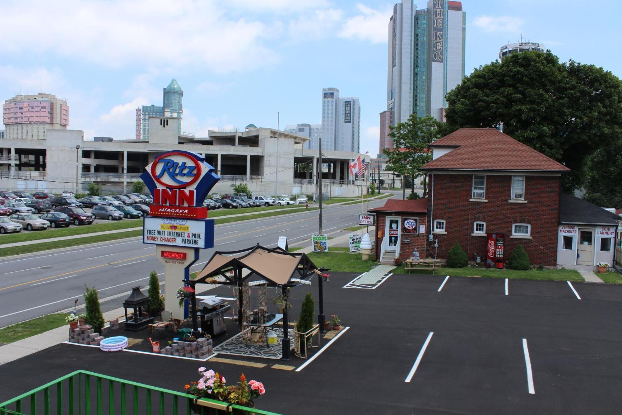 Ritz Inn Niagara Exterior photo